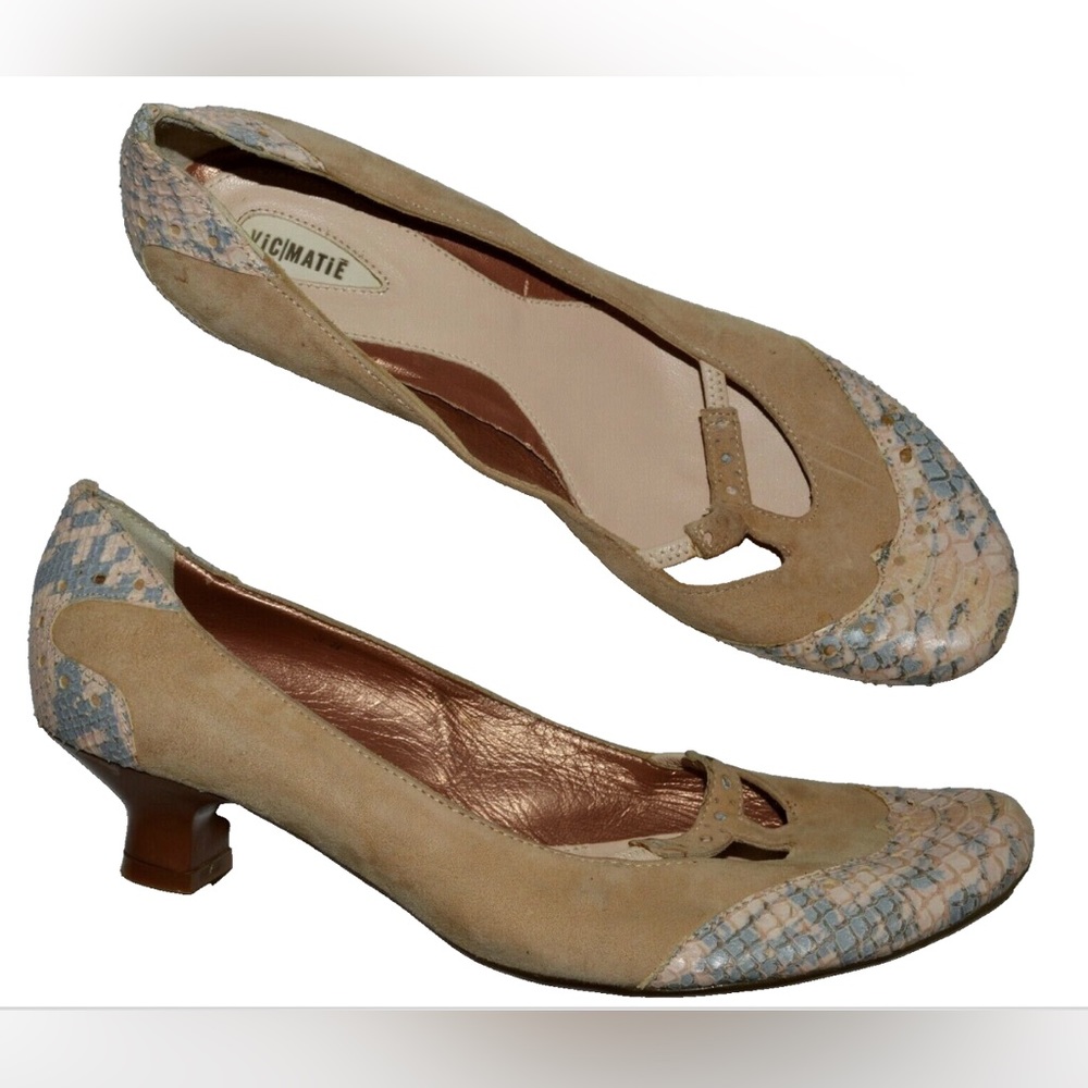 VIC MATIE SIZE 8 M 38 BEIGE SUEDE SNAKE PRINT LEATHER LOW KITTEN HEEL PUMPS